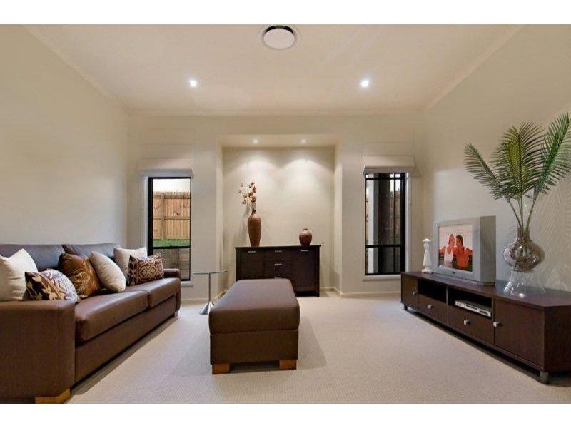 24 Premier Avenue, Jones Hill QLD 4570