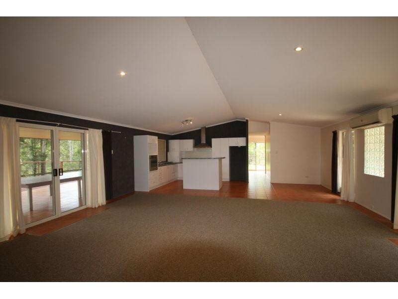 38 Old Veteran Road, Veteran QLD 4570