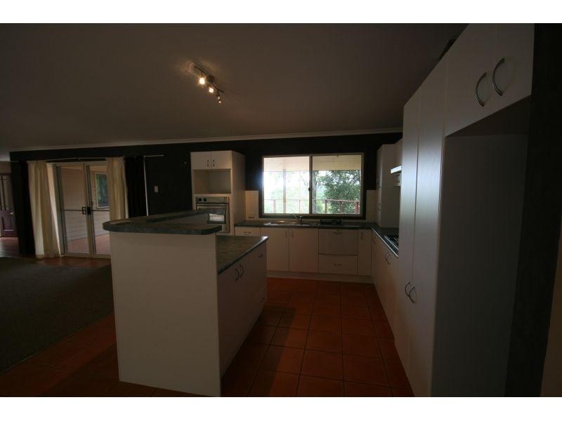 38 Old Veteran Road, Veteran QLD 4570