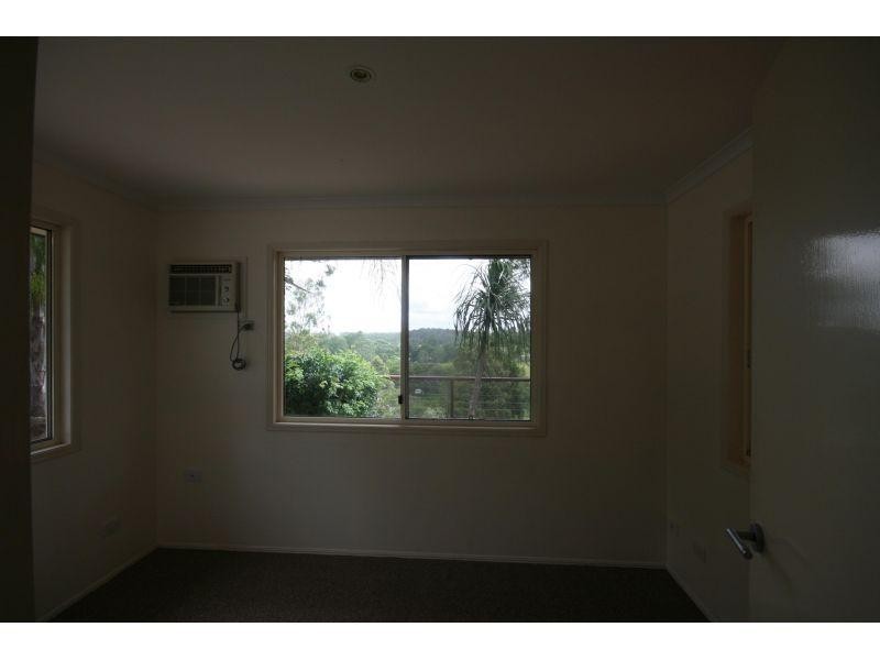 38 Old Veteran Road, Veteran QLD 4570