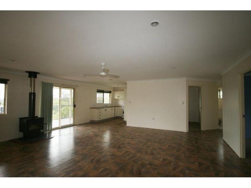 171 Rammutt Road, Chatsworth QLD 4570