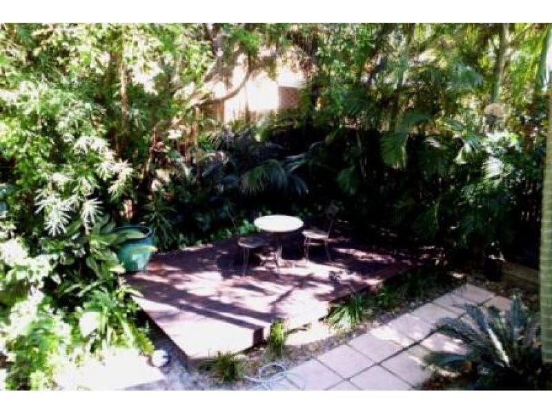 3 Southern Cross Parade, Sunrise Beach QLD 4567