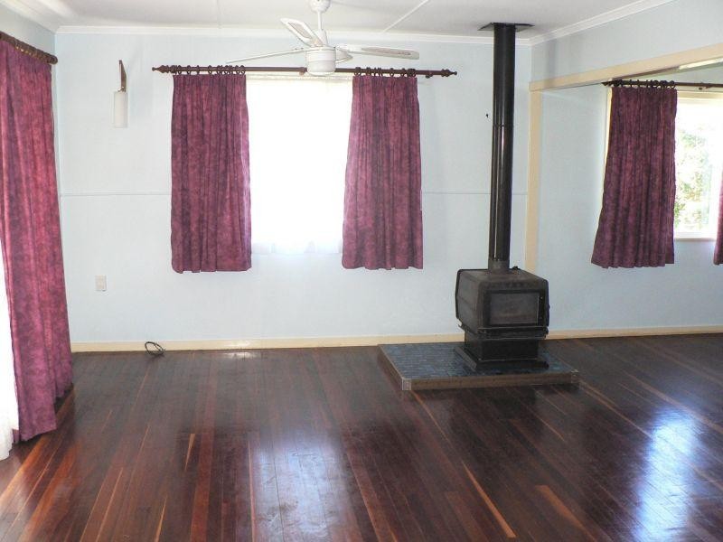 27 Graham Street, Gympie QLD 4570