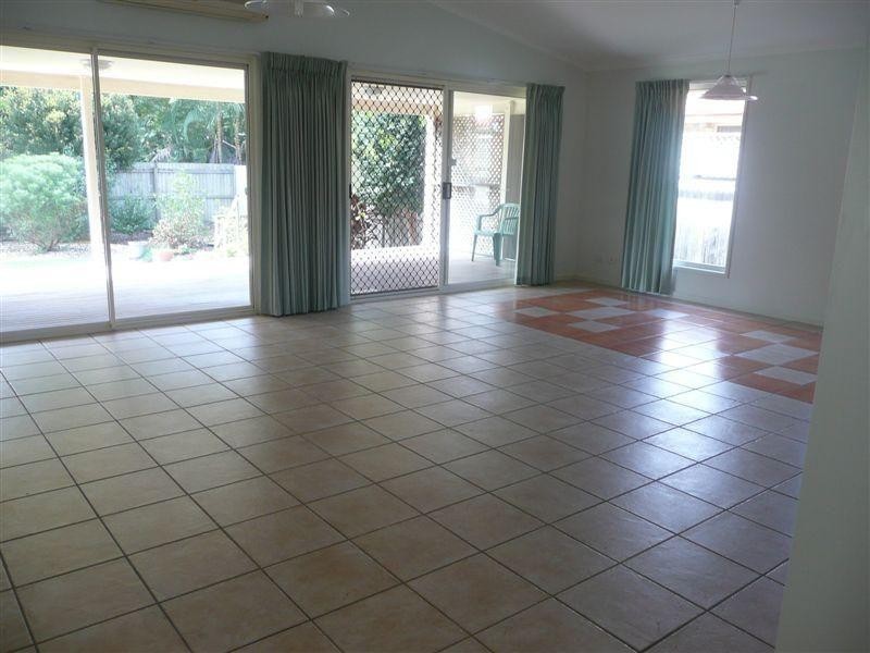 12 Iluka Link, Noosaville QLD 4566