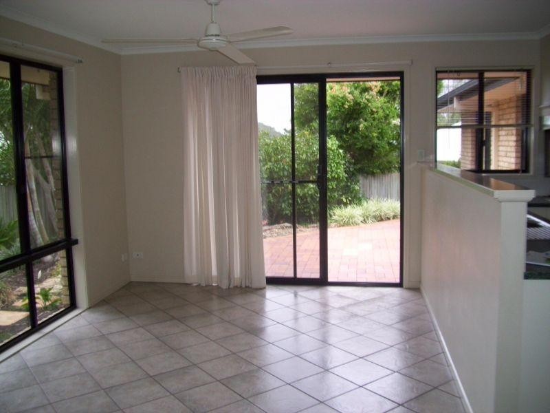 21 Dayspring Street, Sunrise Beach QLD 4567