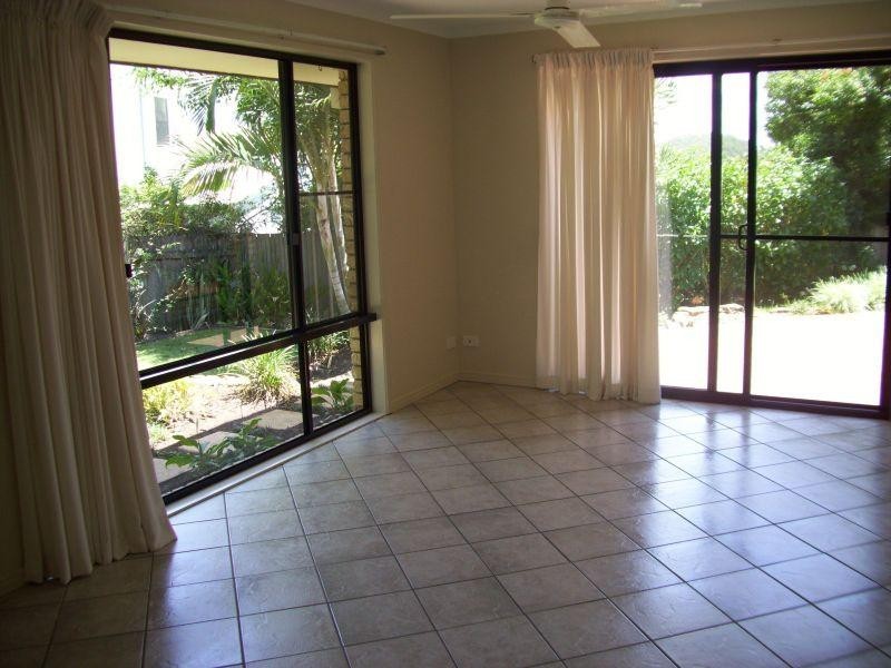 21 Dayspring Street, Sunrise Beach QLD 4567