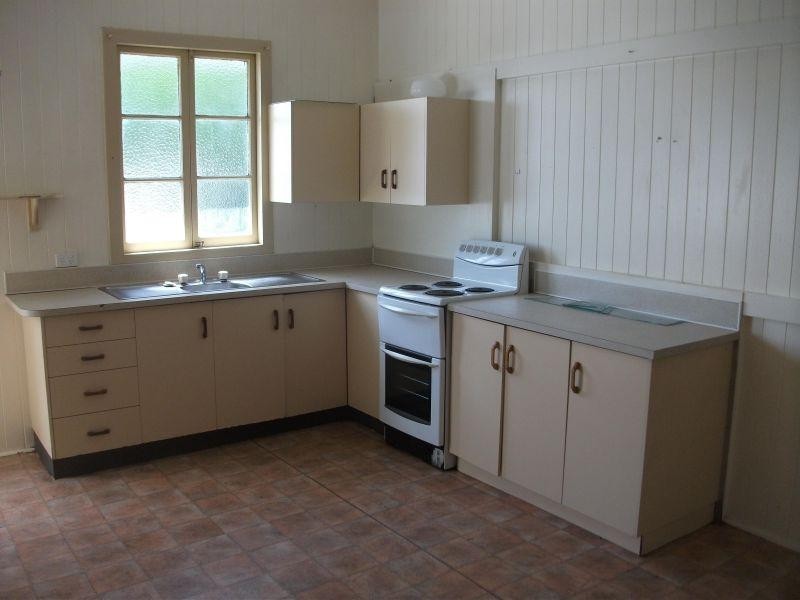 8 Stewart Terrace, Gympie QLD 4570