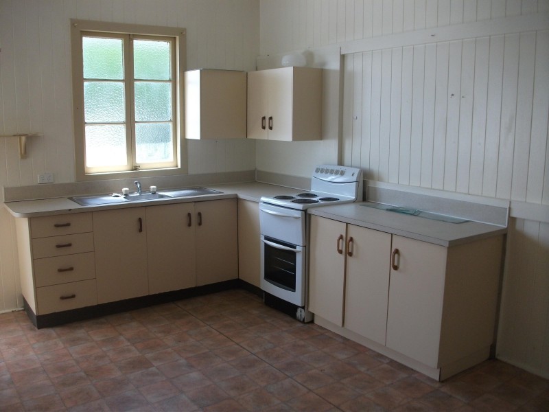 8 Stewart Terrace, Gympie QLD 4570