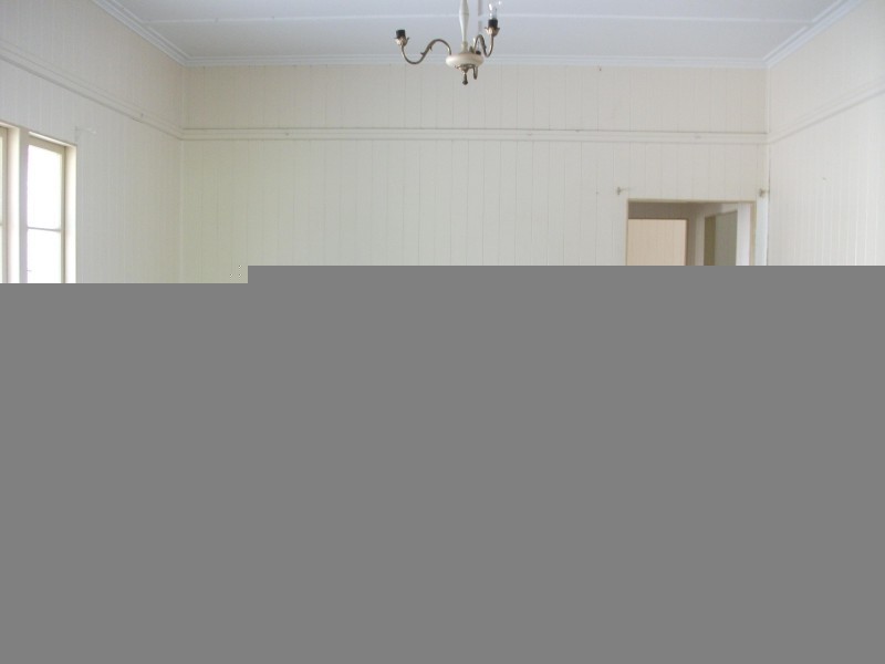 8 Stewart Terrace, Gympie QLD 4570