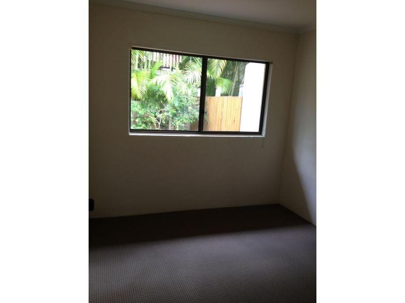 2/5 Nola Street, Noosaville QLD 4566