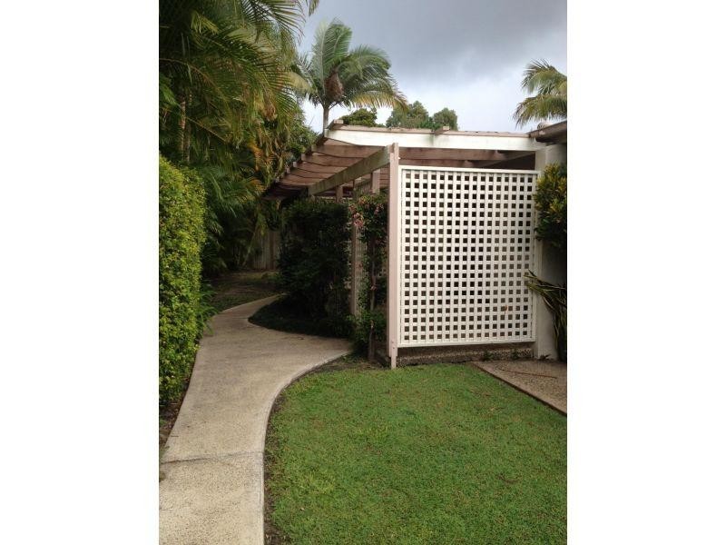 2/5 Nola Street, Noosaville QLD 4566