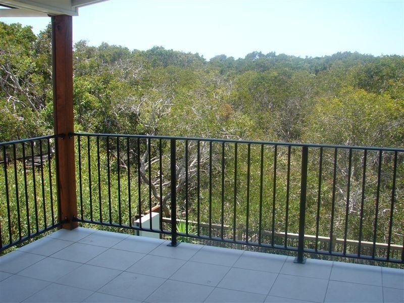 1 Surfside Lane, Mount Coolum QLD 4573