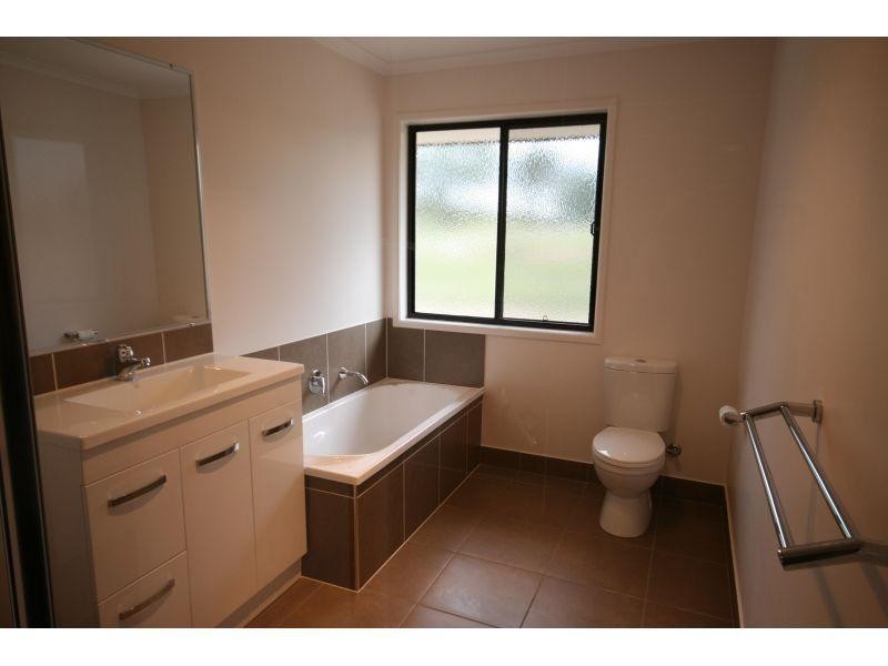 65 Gleneagles Dr, Curra QLD 4570