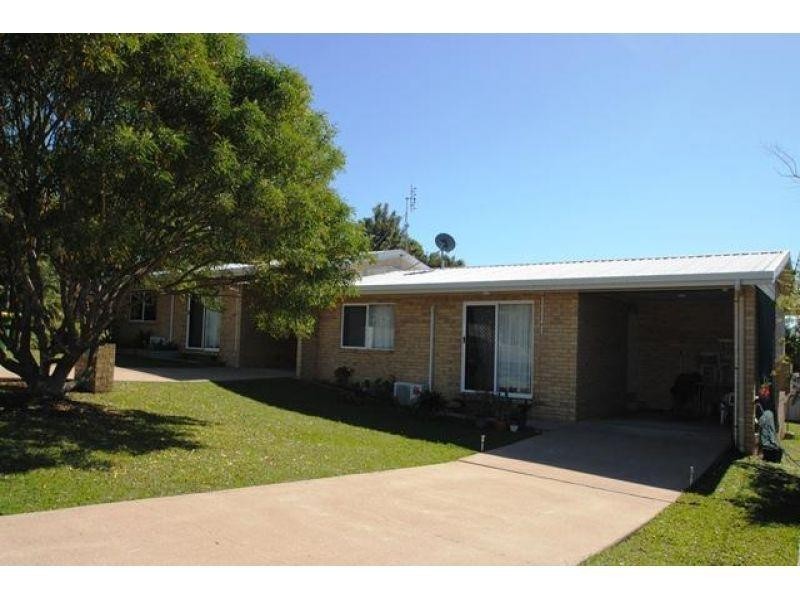 1/8 Furness Road, Southside QLD 4570