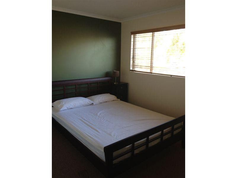 4/24 Lake Weyba Dr, Noosaville QLD 4566