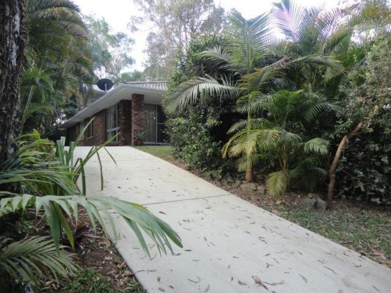 58  Teewah Rd, Boreen Point QLD 4565