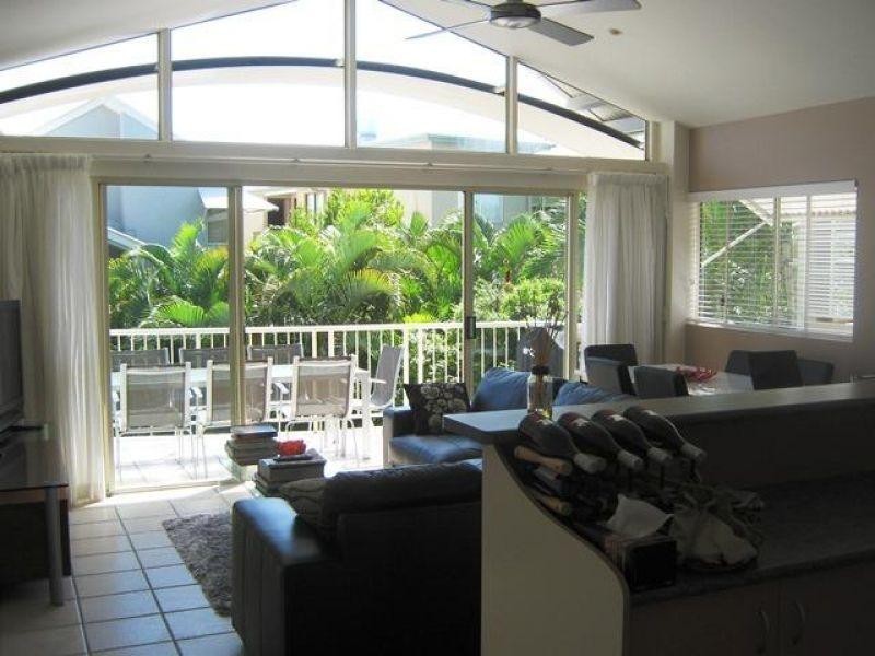 8/235 Gympie Terrace, Noosaville QLD 4566