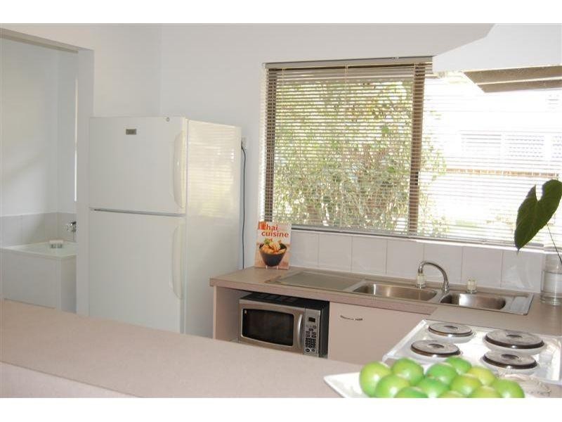 9/16 James St, Noosaville QLD 4566