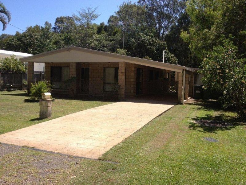 97 Lake Weyba Drive, Noosaville QLD 4566