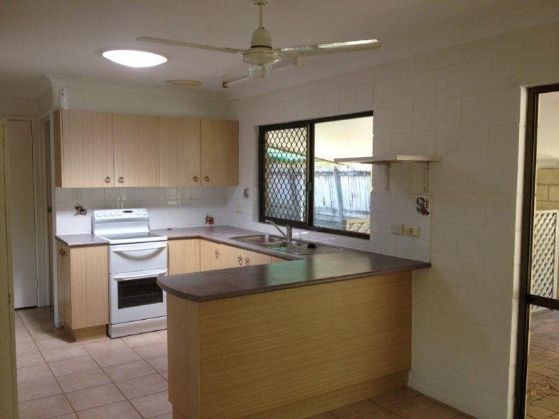 97 Lake Weyba Drive, Noosaville QLD 4566