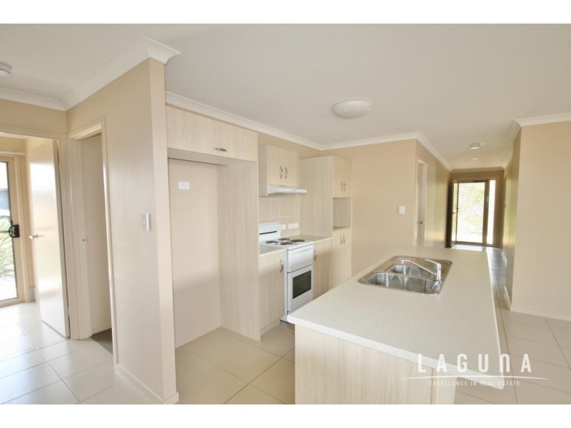 34 Woodland Dr, Southside QLD 4570