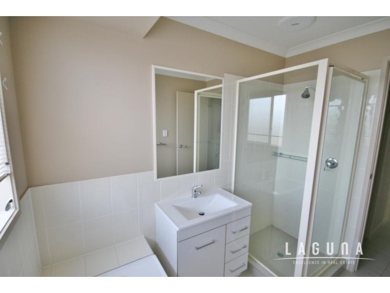 34 Woodland Dr, Southside QLD 4570