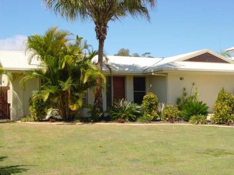 15 Aquamarine Cct, Noosaville QLD 4566