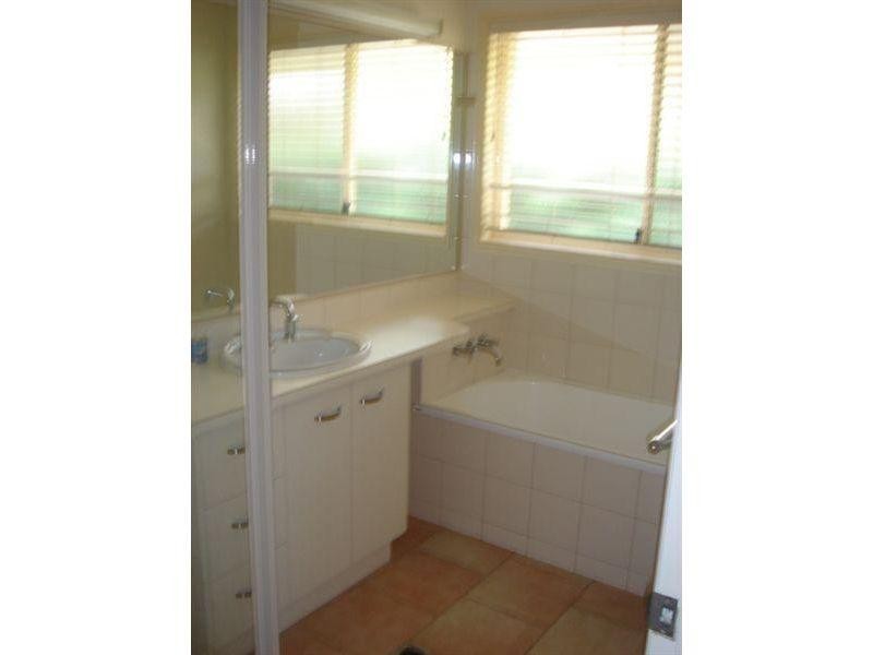 15 Aquamarine Cct, Noosaville QLD 4566