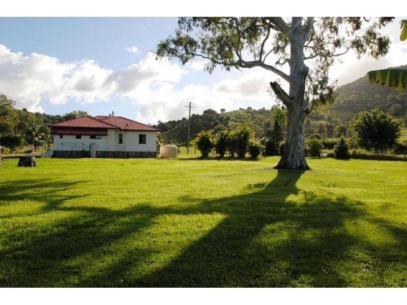 4  Mahaffey Road, Goomboorian QLD 4570