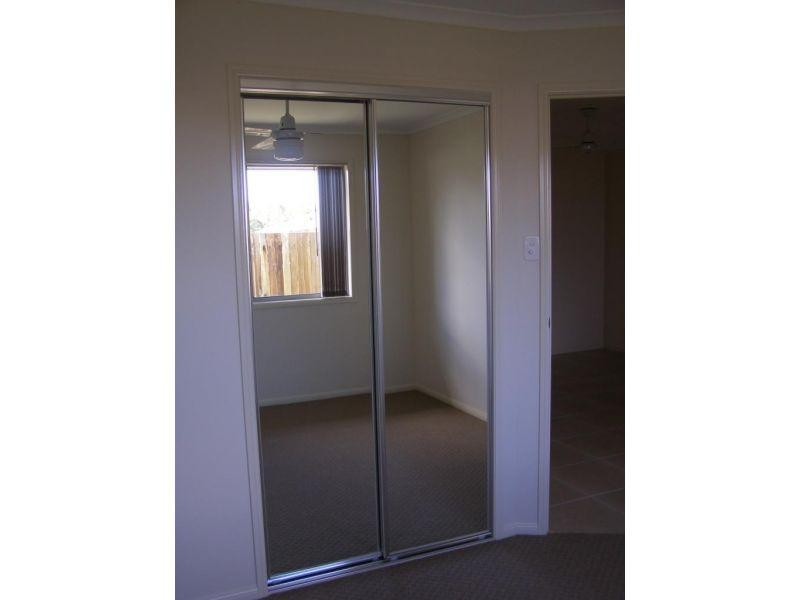 10 Chairmans Close, Jones Hill QLD 4570