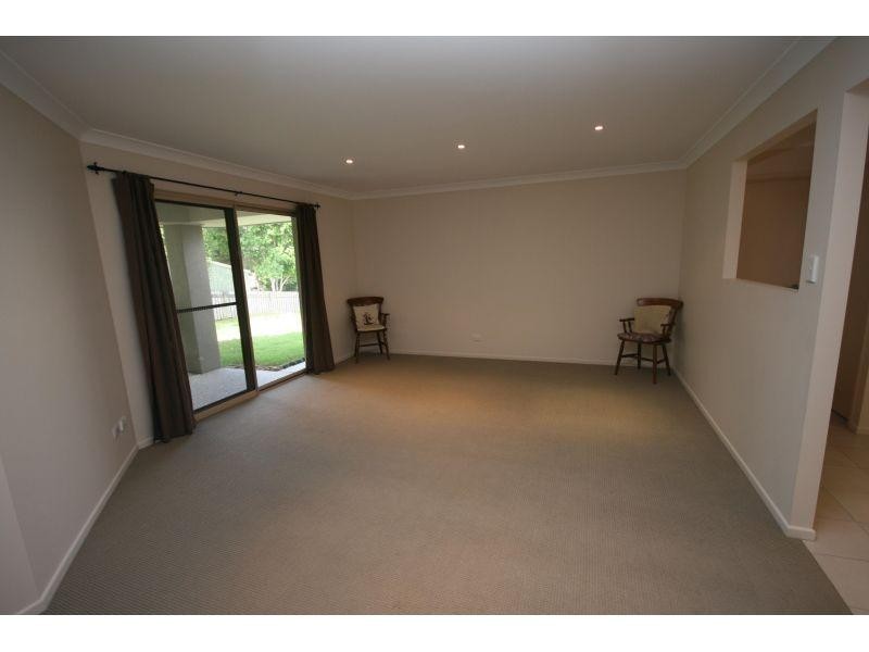 53 Hilltop Avenue, Southside QLD 4570