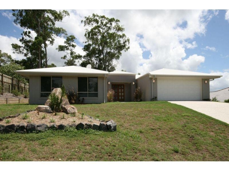 53 Hilltop Avenue, Southside QLD 4570