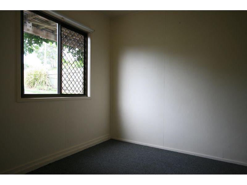 8 Carrington Ave, Gympie QLD 4570