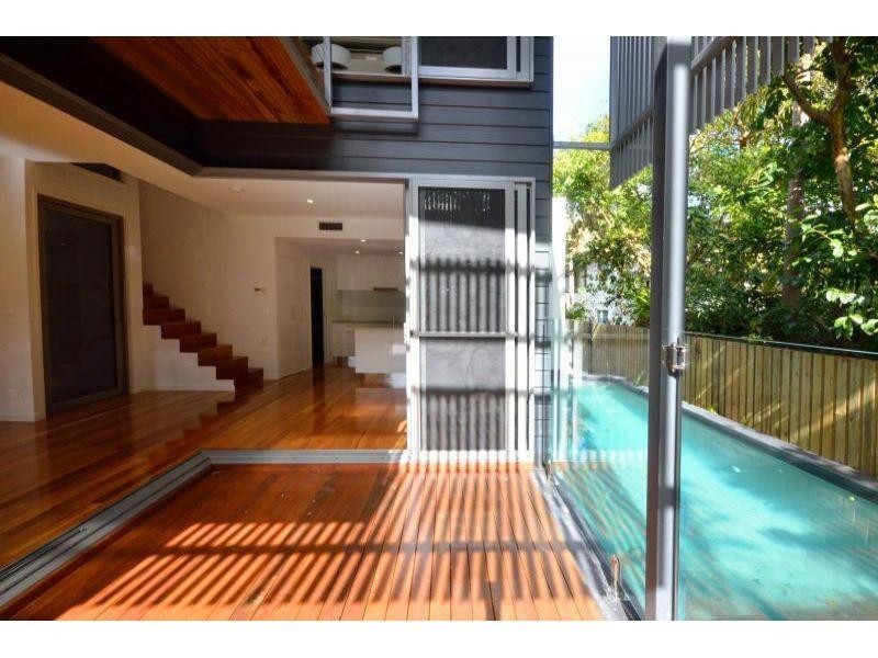 1/15 Ann, Noosaville QLD 4566