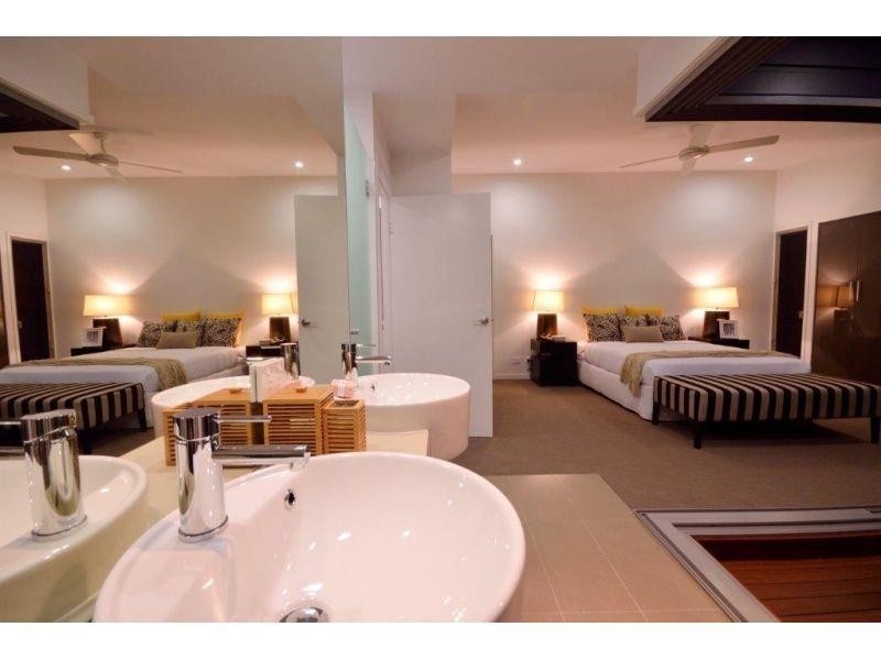 1/15 Ann, Noosaville QLD 4566