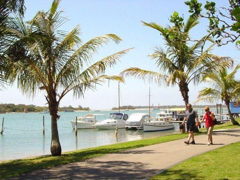 1/15 Ann, Noosaville QLD 4566