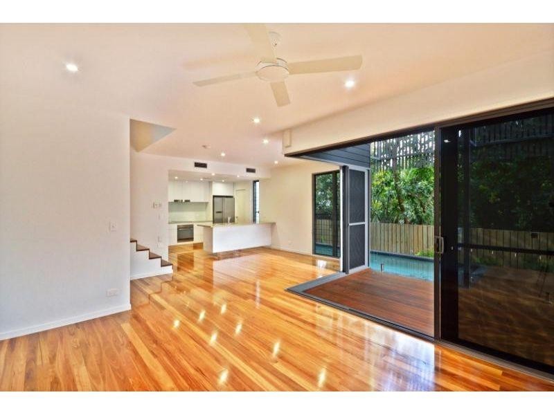 1/15 Ann, Noosaville QLD 4566