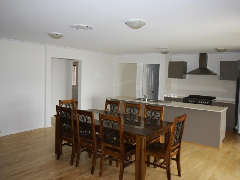 22 Premier Avenue, Jones Hill QLD 4570