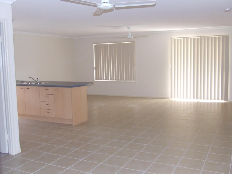 28 Gympie View Dr, Southside QLD 4570