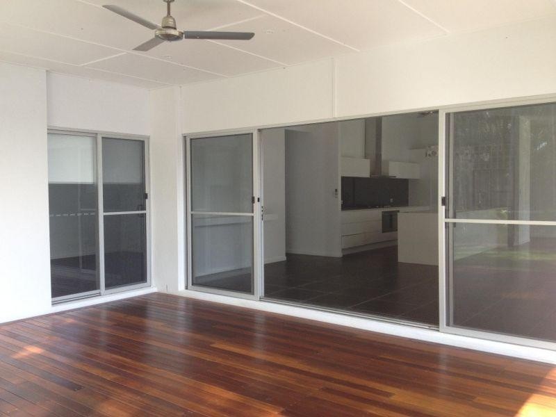 8 Moorhen Place, Noosaville QLD 4566