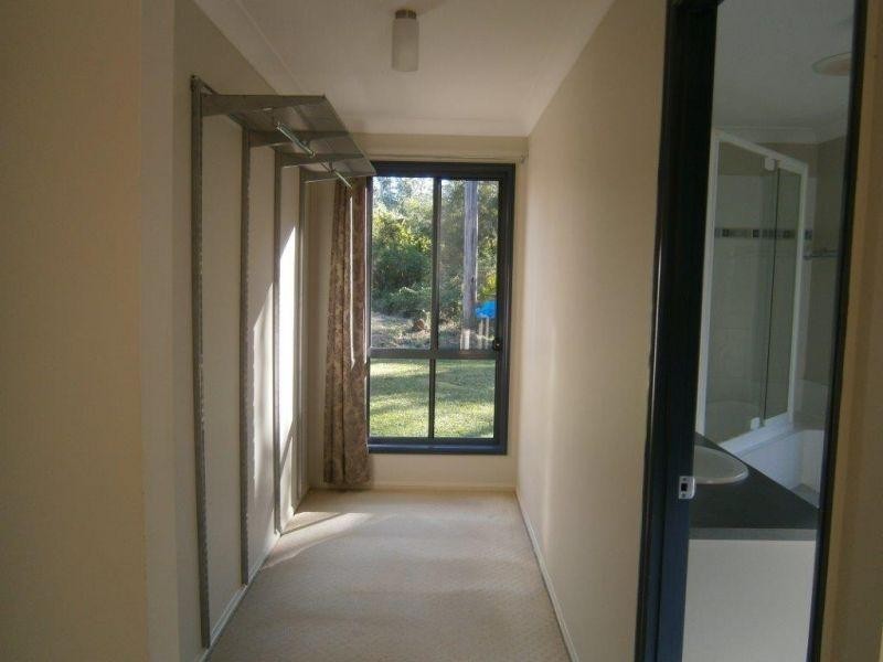 28 White Wood Crt, Lake Macdonald QLD 4563