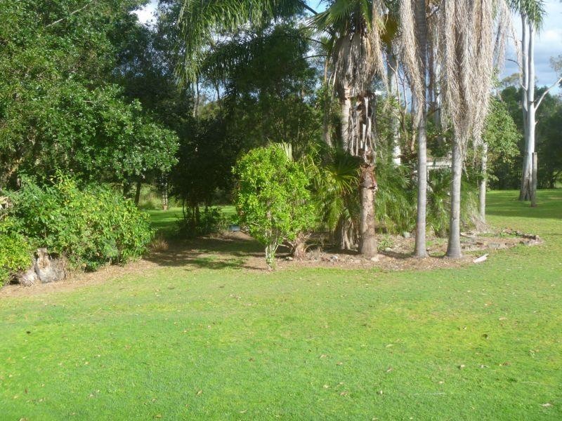87 Rocks Road, Southside QLD 4570