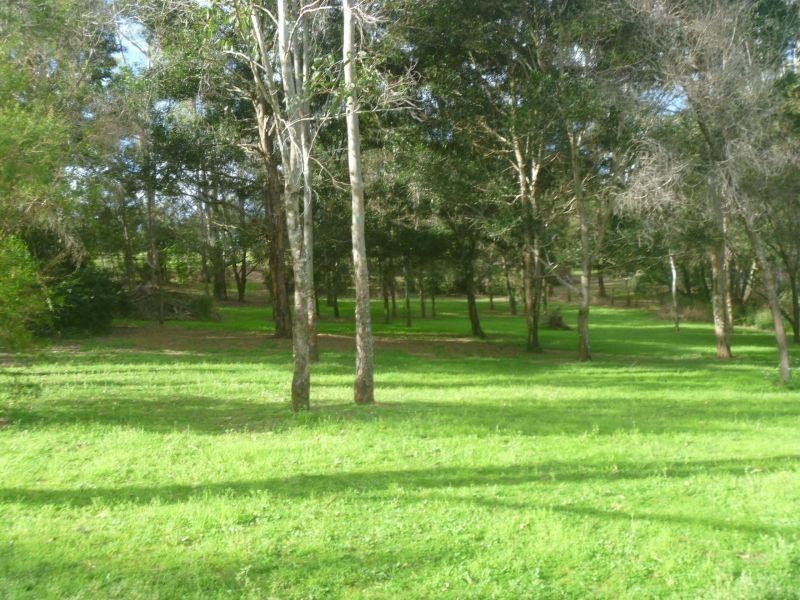 87 Rocks Road, Southside QLD 4570