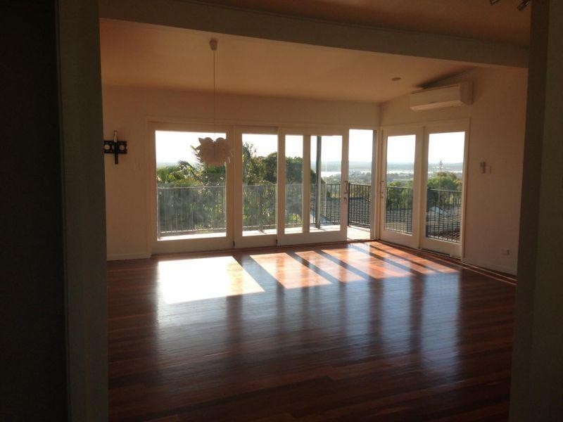 17 Allambie Tce, Noosa Heads QLD 4567