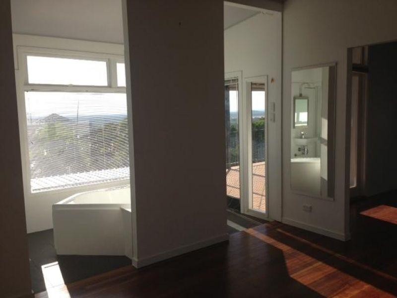 17 Allambie Tce, Noosa Heads QLD 4567