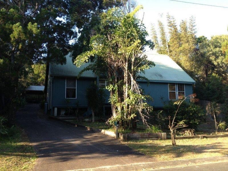 18 Redwood Ave, Marcus Beach QLD 4573