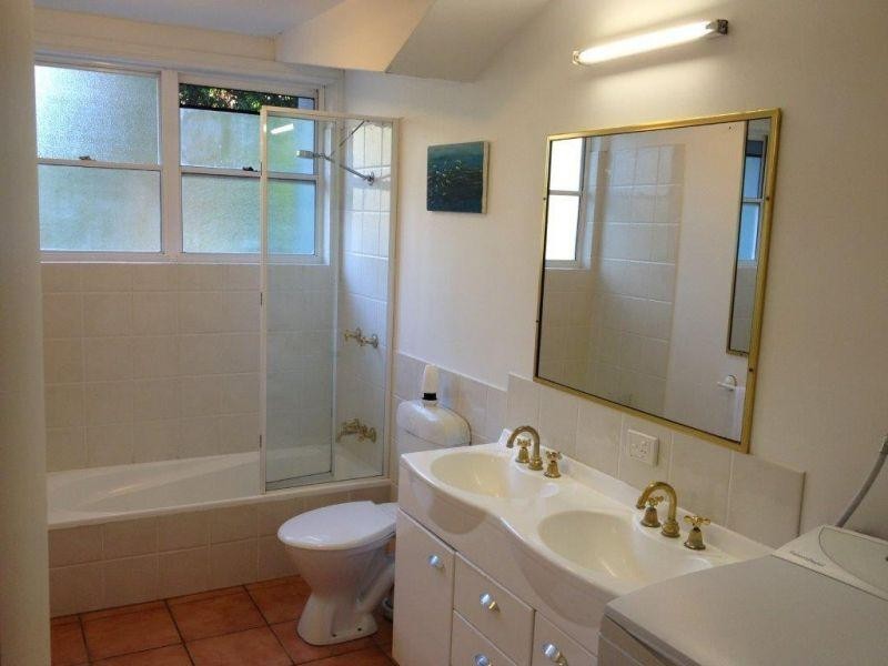 18 Redwood Ave, Marcus Beach QLD 4573