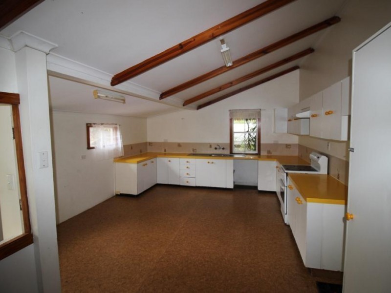 15 Crescent Road, Gympie QLD 4570