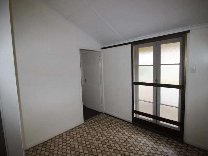 15 Crescent Road, Gympie QLD 4570