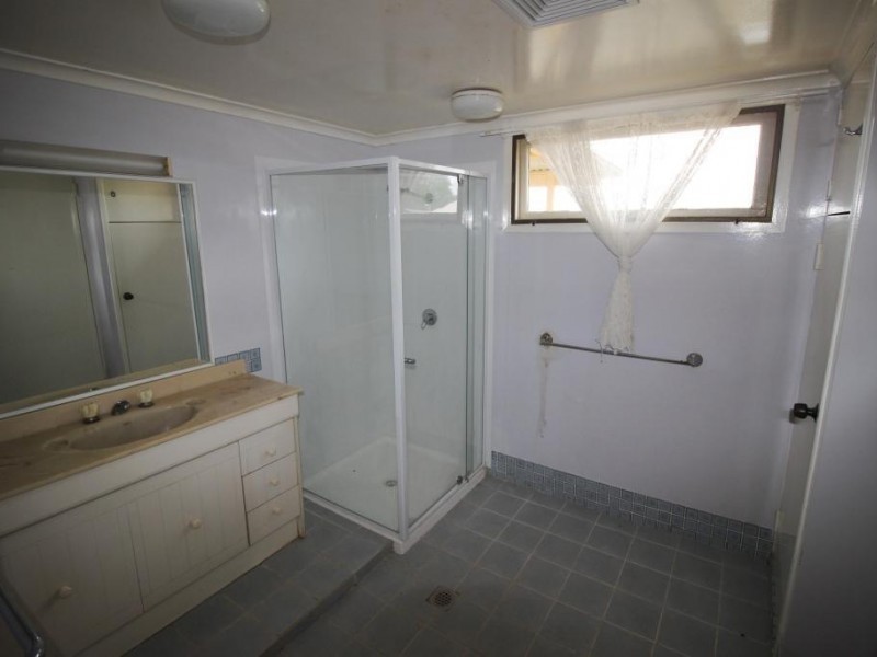 15 Crescent Road, Gympie QLD 4570